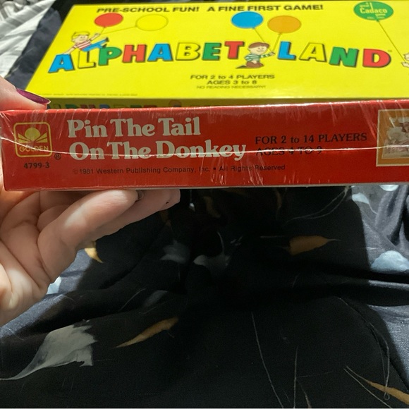 Vintage 1981 Pin The Tail On The Donkey Party Game-#4799-3 GOLDEN NEW SEALED - Picture 4 of 16
